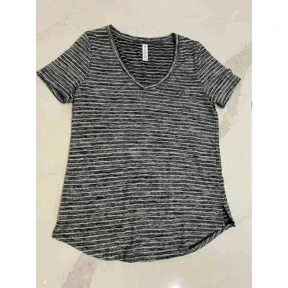 Athleta Women's Small Shirt Gray White Striped Short Sleeve V-Neck Tee - Picture 1 of 4